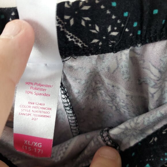 No Boundaries Elastic Waist Womens Snowflake Print Pack of 2 Legging Sz XL 15-17 - Picture 9 of 12